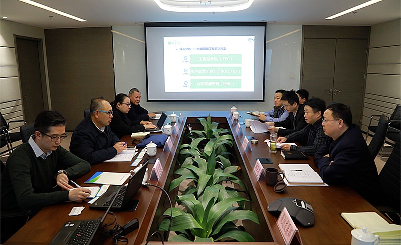 熊良虎会见中建材(北京)J9集团公司董事长泥卫东 熊良虎会见中建材(北京)J9集团公司董事长泥卫东