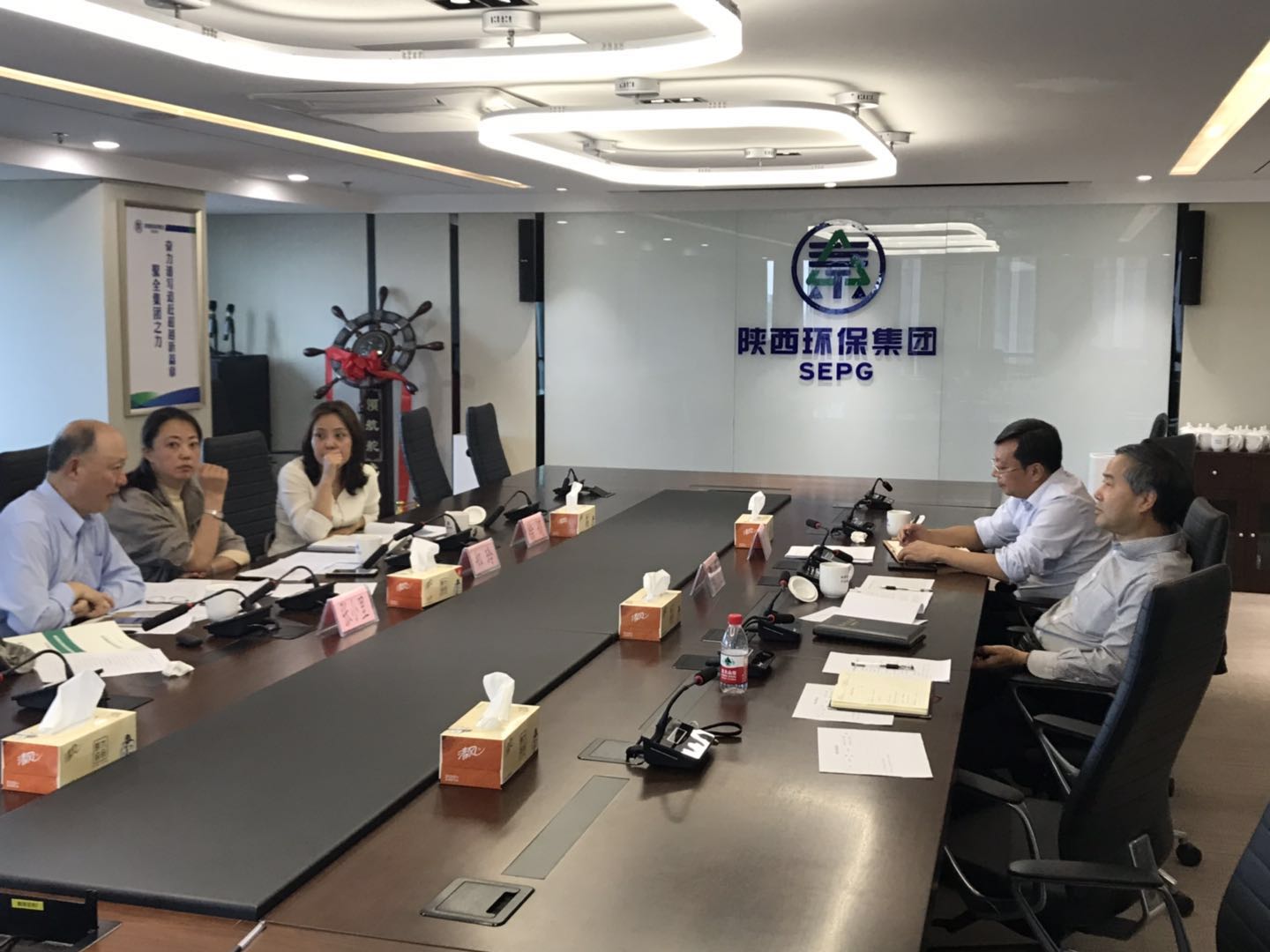陕西J9集团集团召开科技创新工作专家评审会