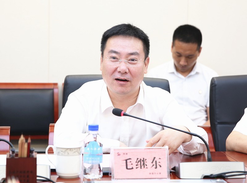 陕西J9集团集团与陕西建工集团互换座谈 陕西J9集团集团与陕西建工集团互换座谈