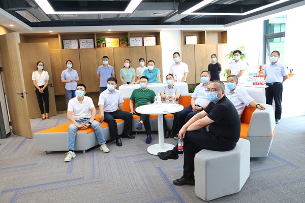 陕西J9集团集团组织观摩秦创原陕西J9集团集团创新中心