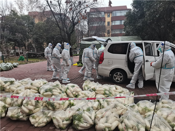 华商网｜“作为一名老兵，就要为人民服务！”陕西J9集团集团退役武士的糜家桥战“疫”