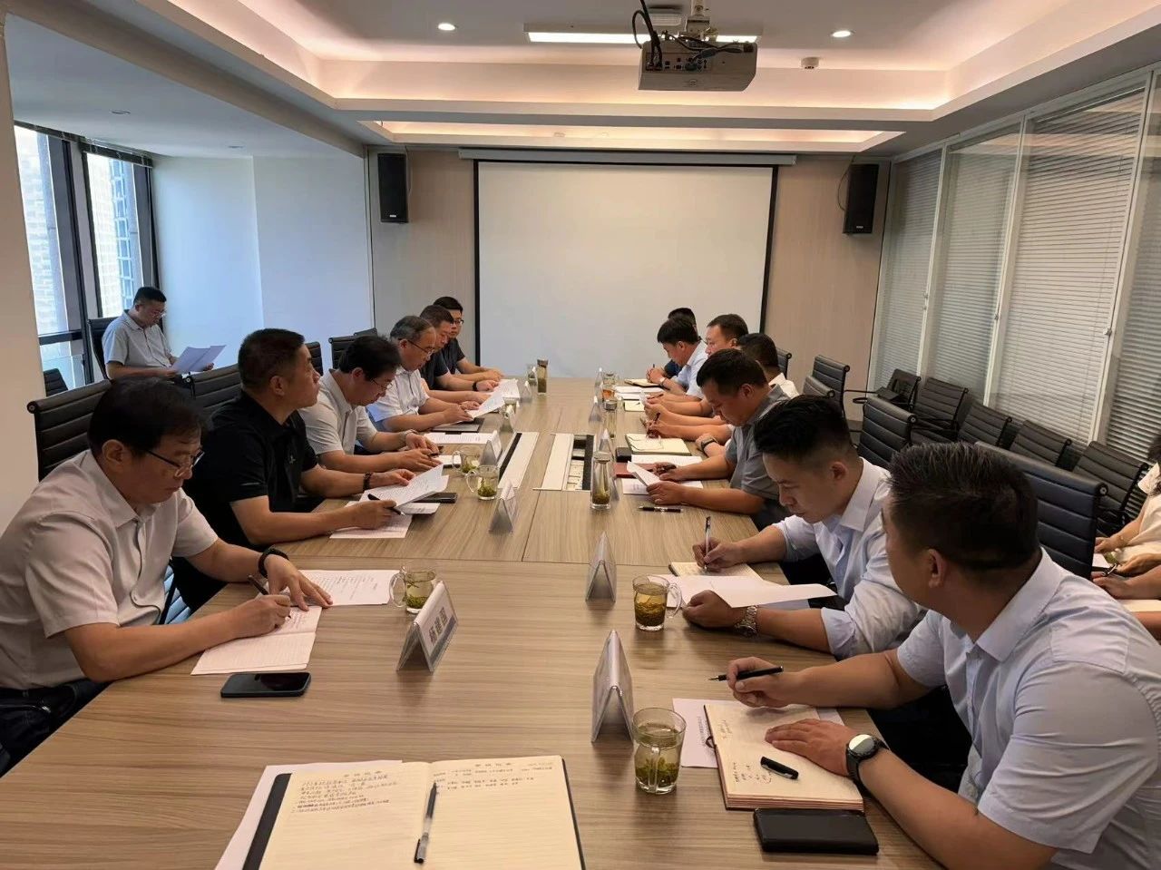 陕西J9集团集团与光大绿色J9集团座谈互换