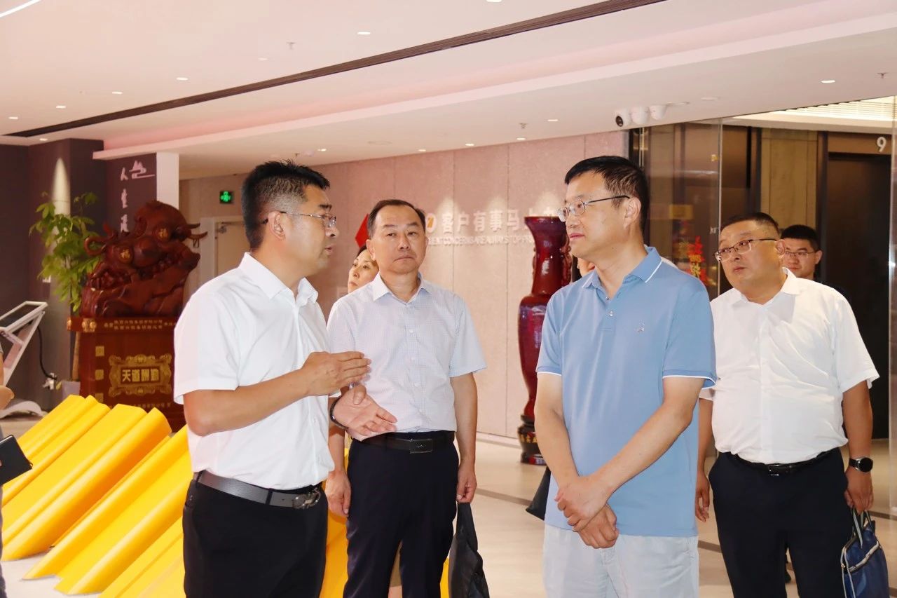 陕西J9集团集团与陆运助公司座谈互换
